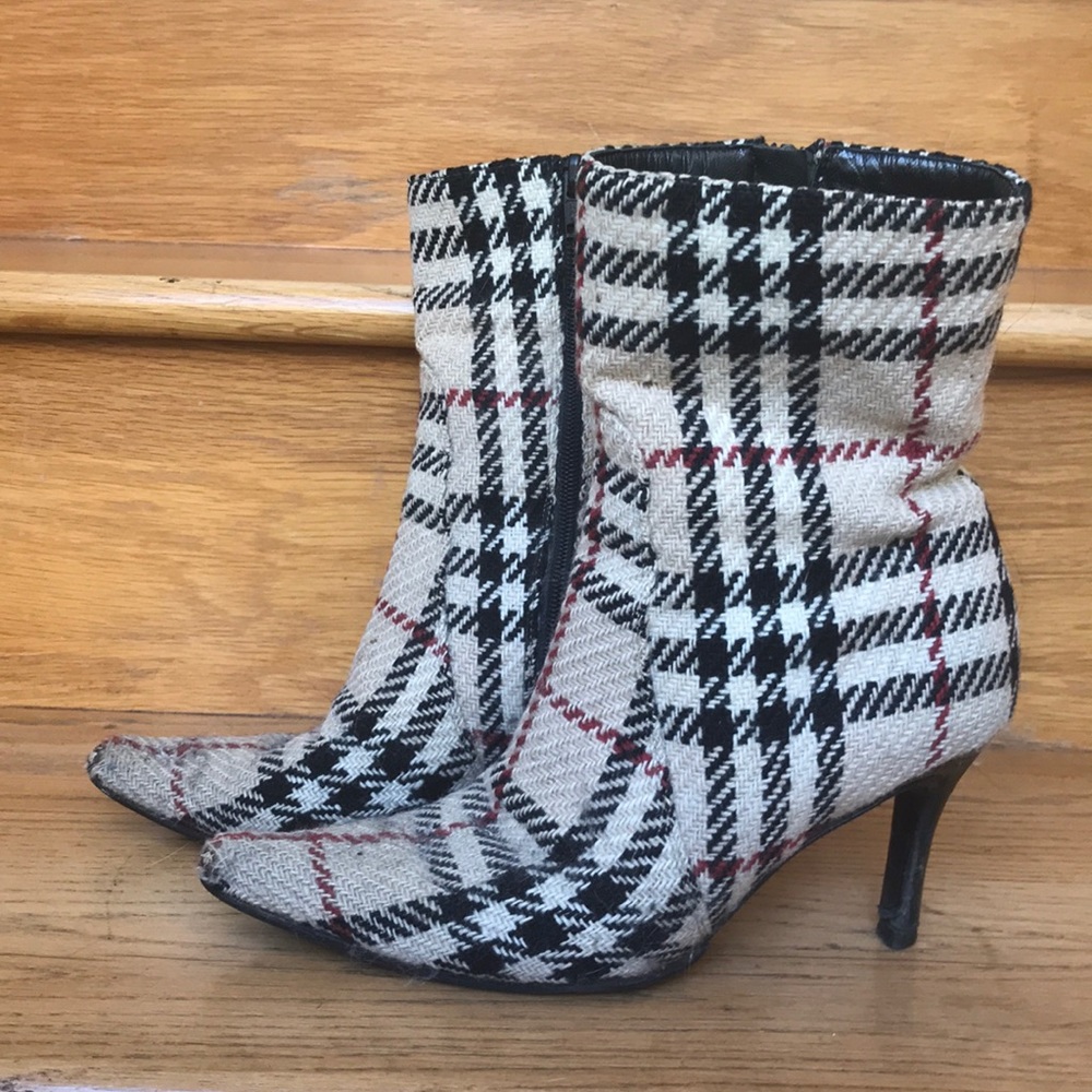 - Burberry boots